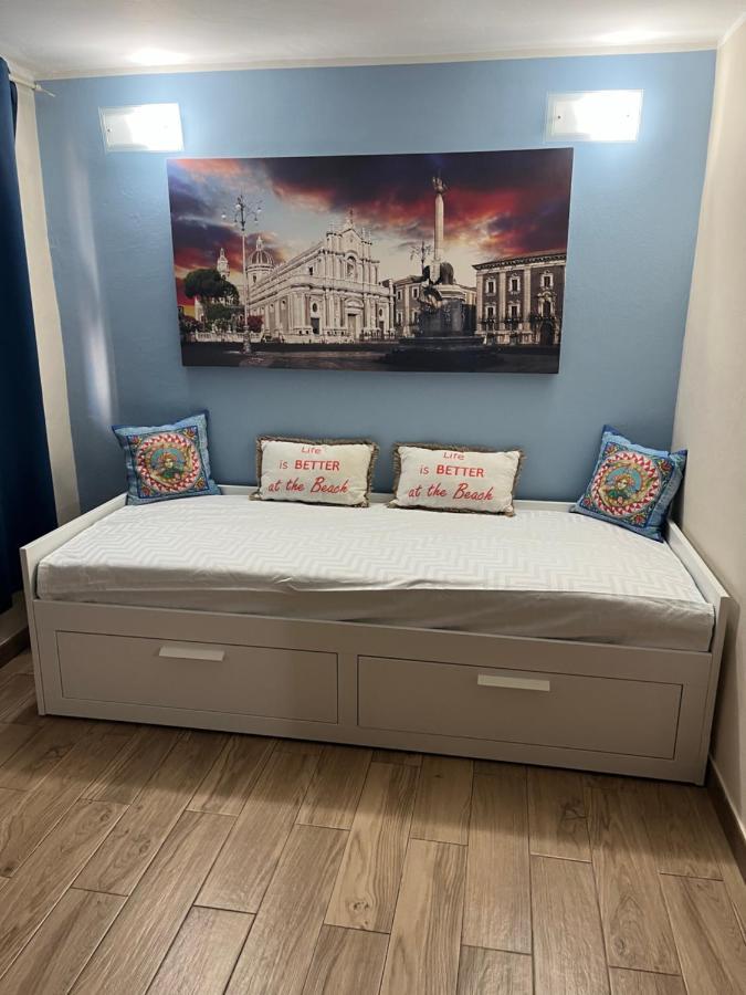 Viky House Apartment Catania Bagian luar foto