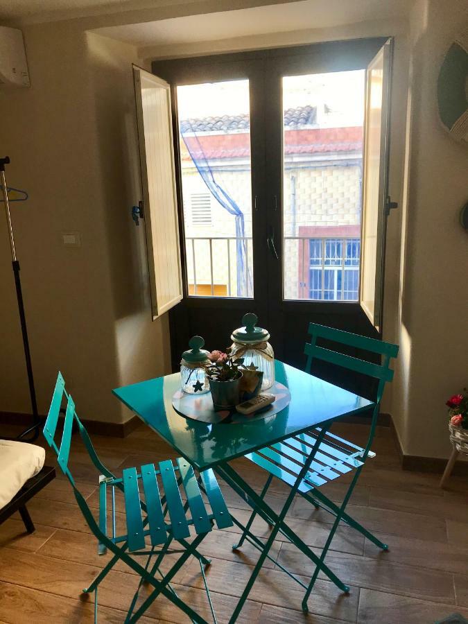 Viky House Apartment Catania Bagian luar foto